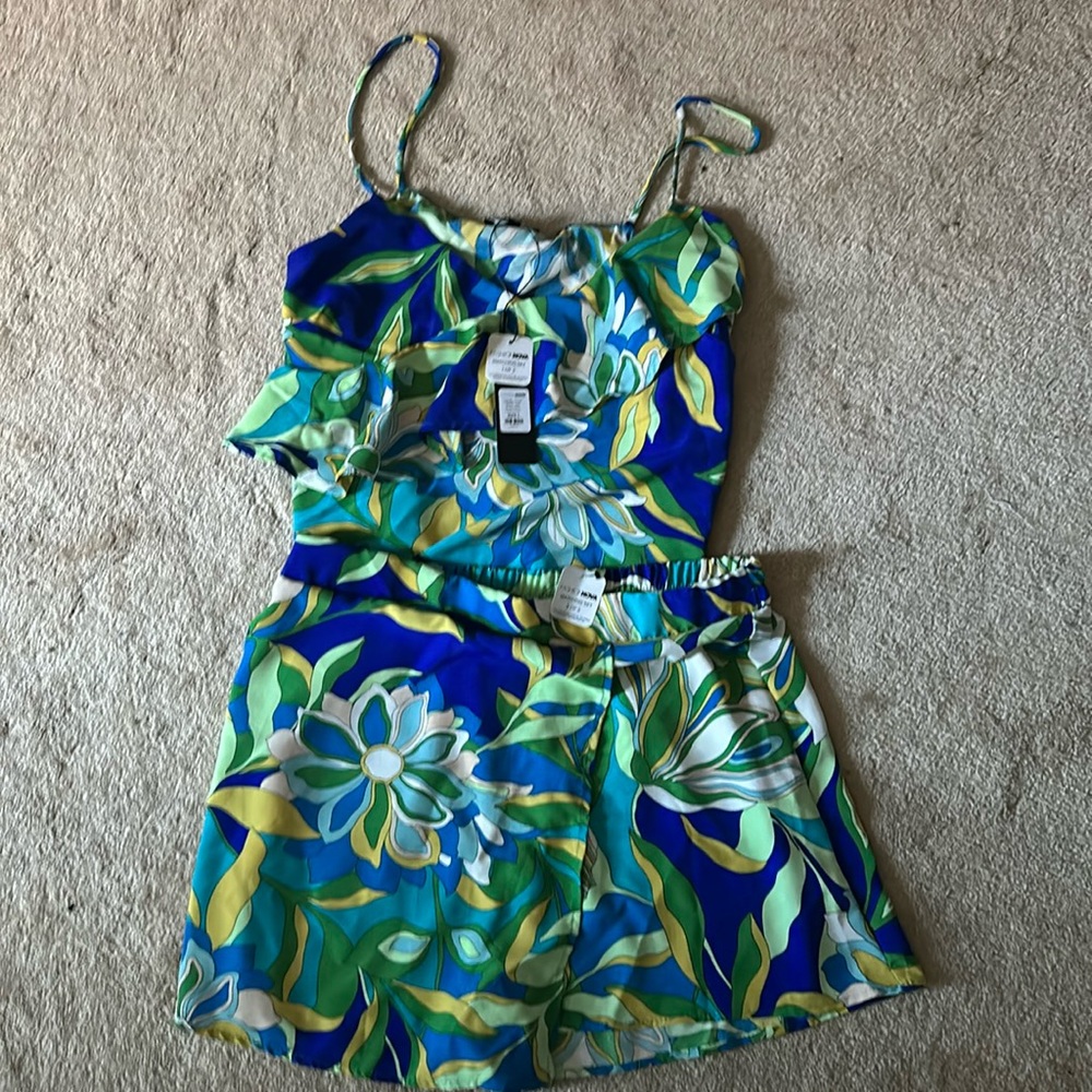 Fashion Nova matching set- size Large NWT